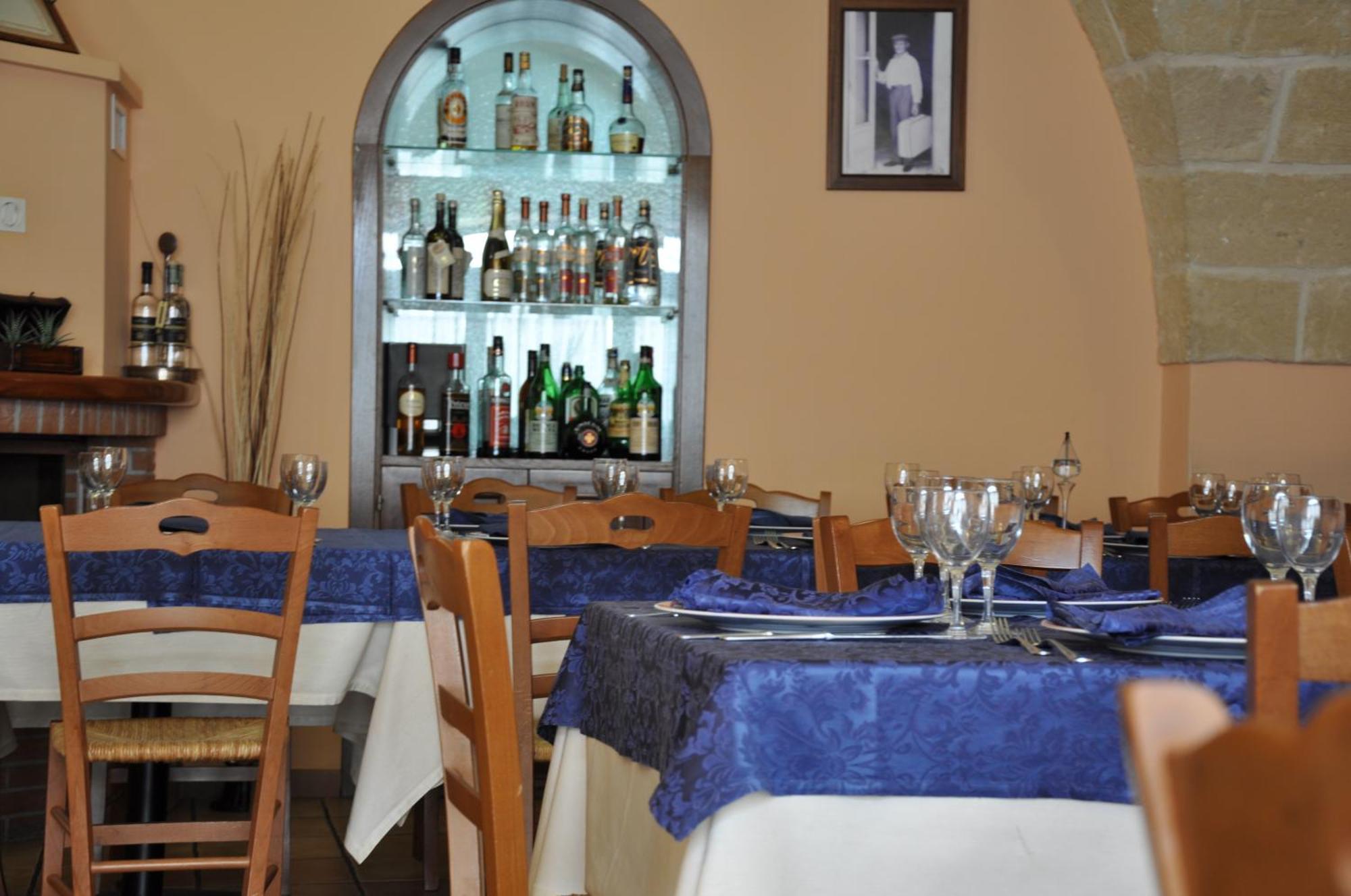 Al Borgo Antico Ristorante E B&B Crispiano Ngoại thất bức ảnh